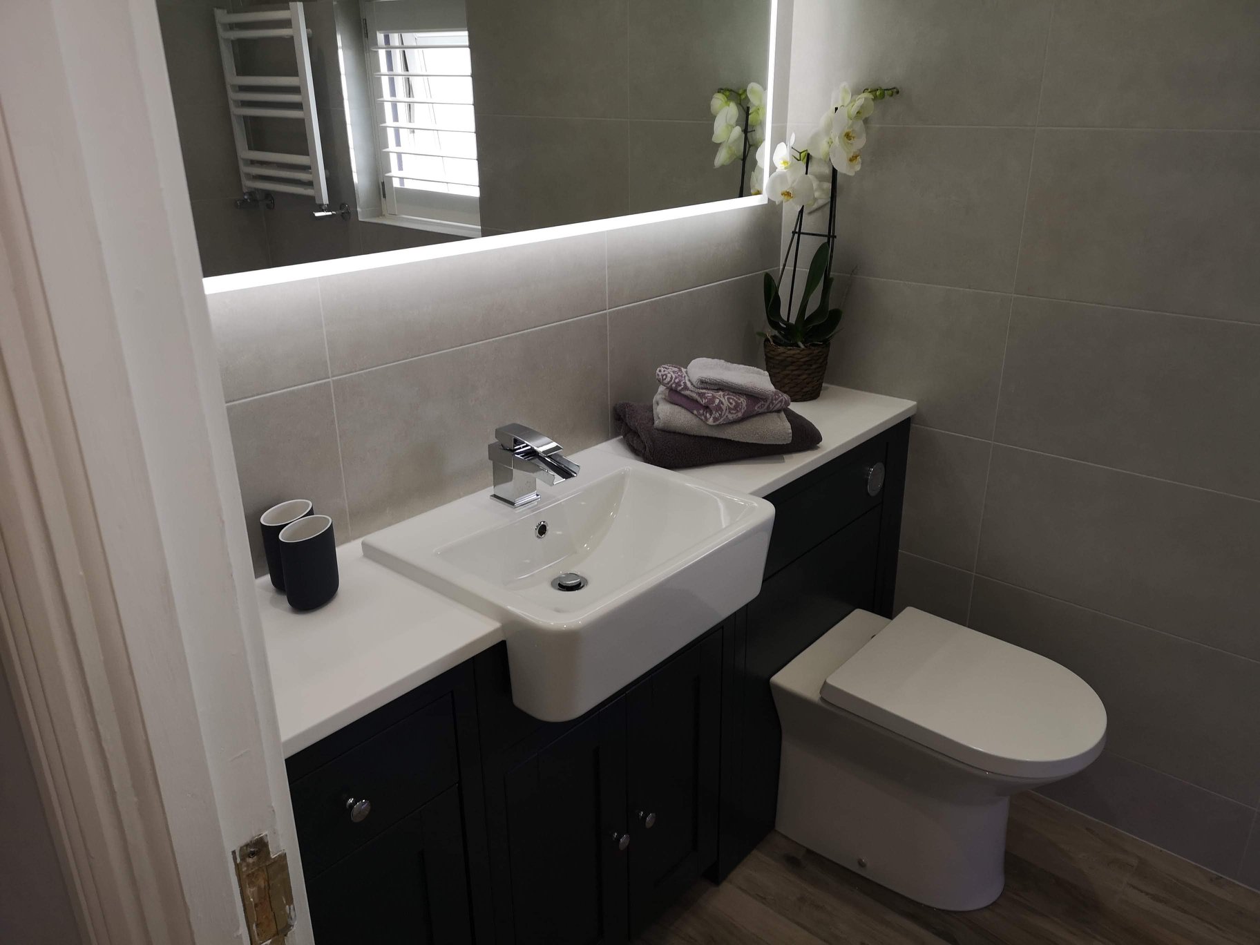 Creating The Perfect Combo Cloakroom And Toilet