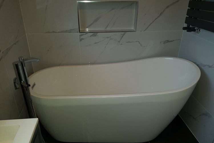 Choosing A Bathtub: Everything You Need To Know