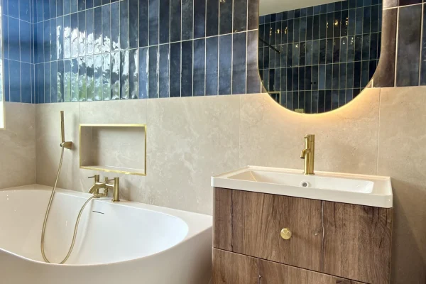 Main-Bathroom-3