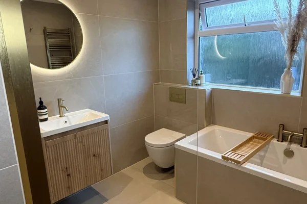 Main-Bathroom-4