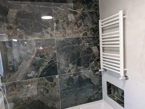 a black and white tiled bathroom